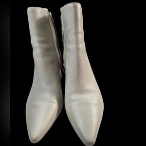 Marc fisher LTD women's jarli high heel booties Sz 7